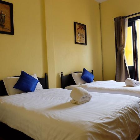 Inthira Thakhek Hotel Eksteriør billede