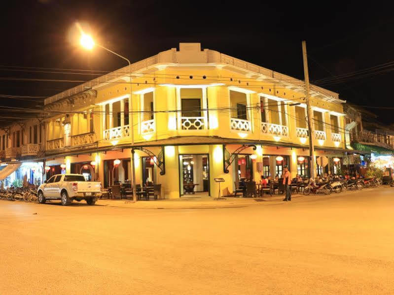Inthira Thakhek Hotel Eksteriør billede