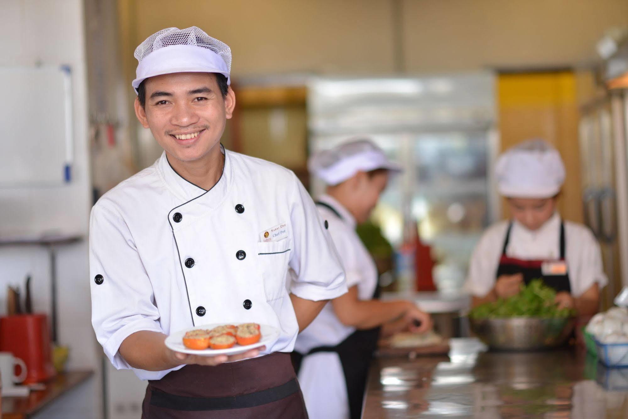 Inthira Thakhek Hotel Eksteriør billede