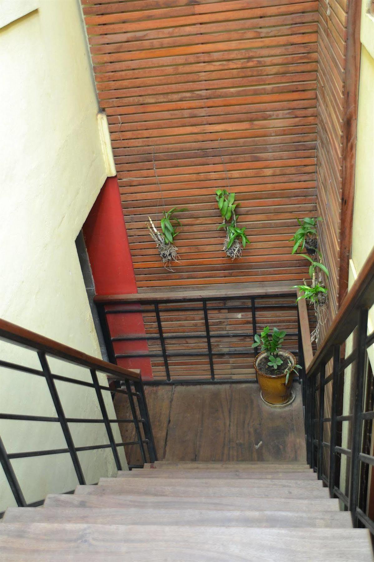 Inthira Thakhek Hotel Eksteriør billede
