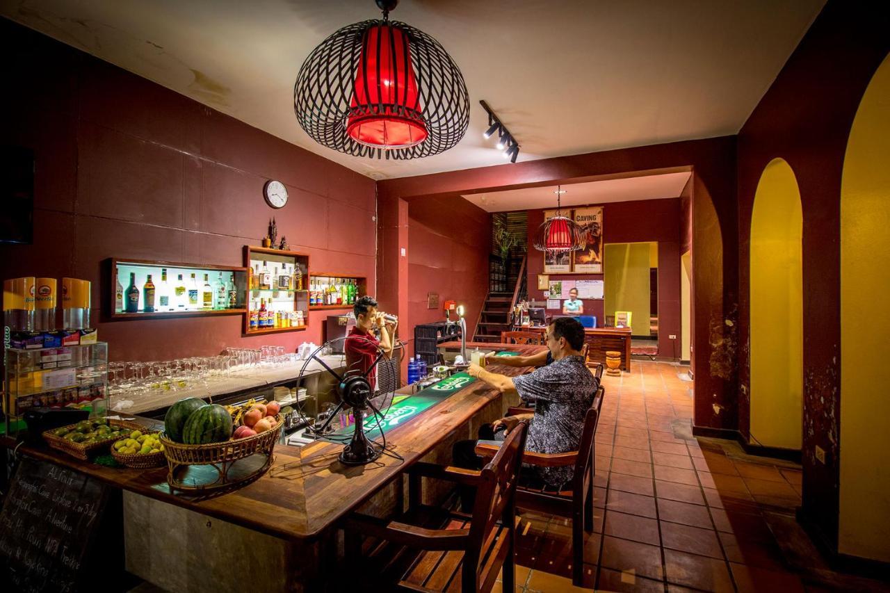 Inthira Thakhek Hotel Eksteriør billede