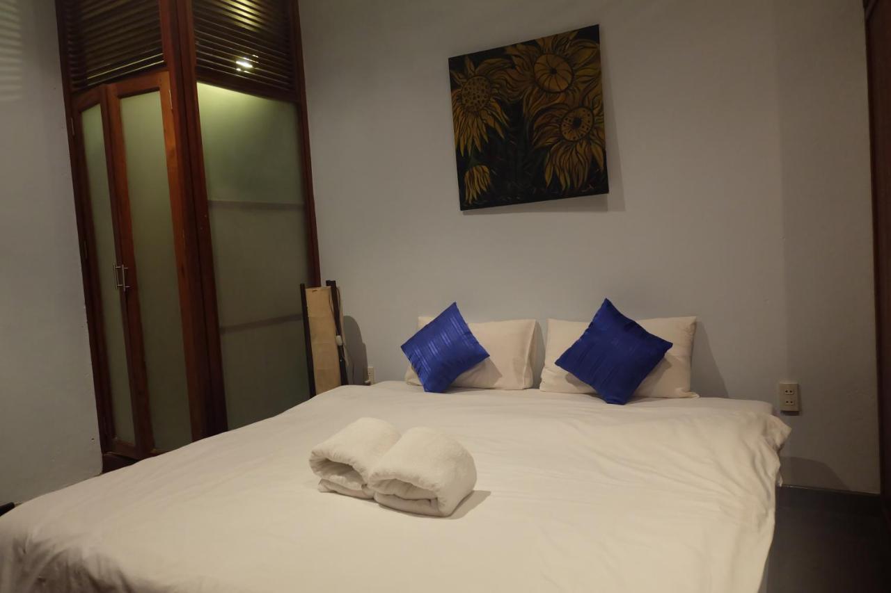 Inthira Thakhek Hotel Eksteriør billede